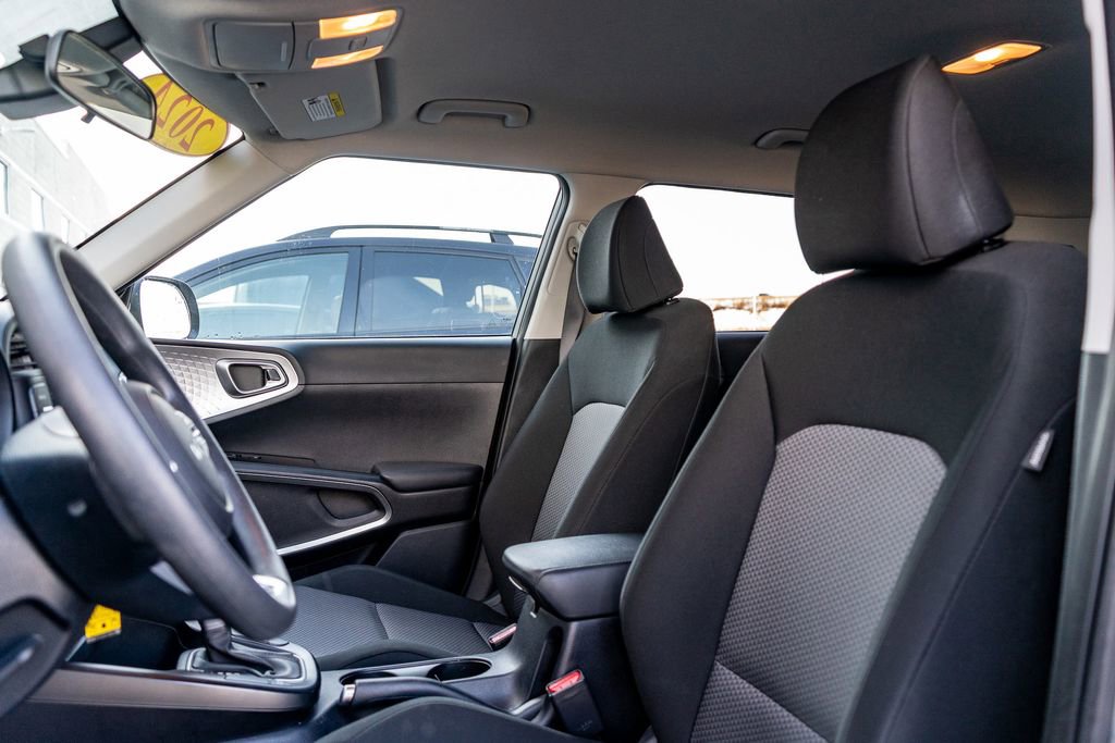 Used 2024 Kia Soul LX w/ Option Group 015 image 19