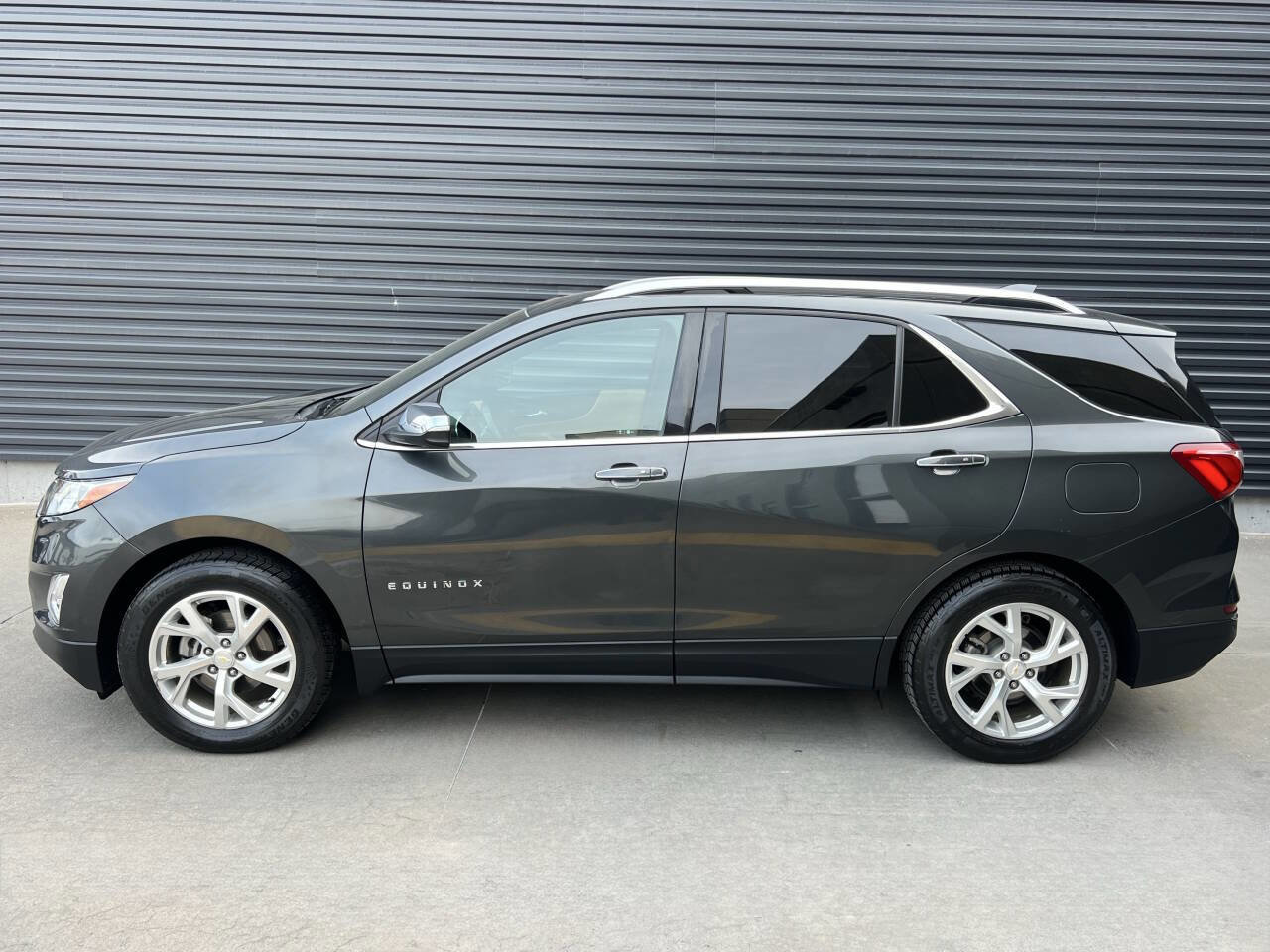 Used 2018 Chevrolet Equinox Premier image 9