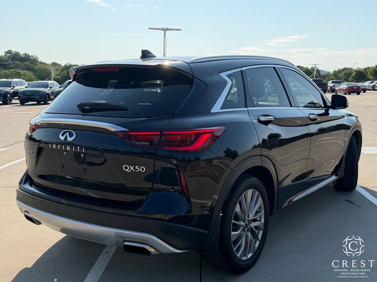 Used 2024 INFINITI QX50 Luxe FWD image 8
