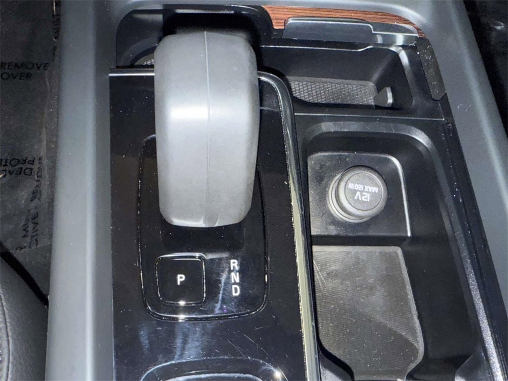 Used 2023 Volvo V60 B5 Cross Country Plus w/ Climate Package image 24