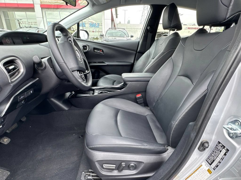 Certified 2021 Toyota Prius Prime XLE w/ Carpet Mat Package (TMS) FWD image 21