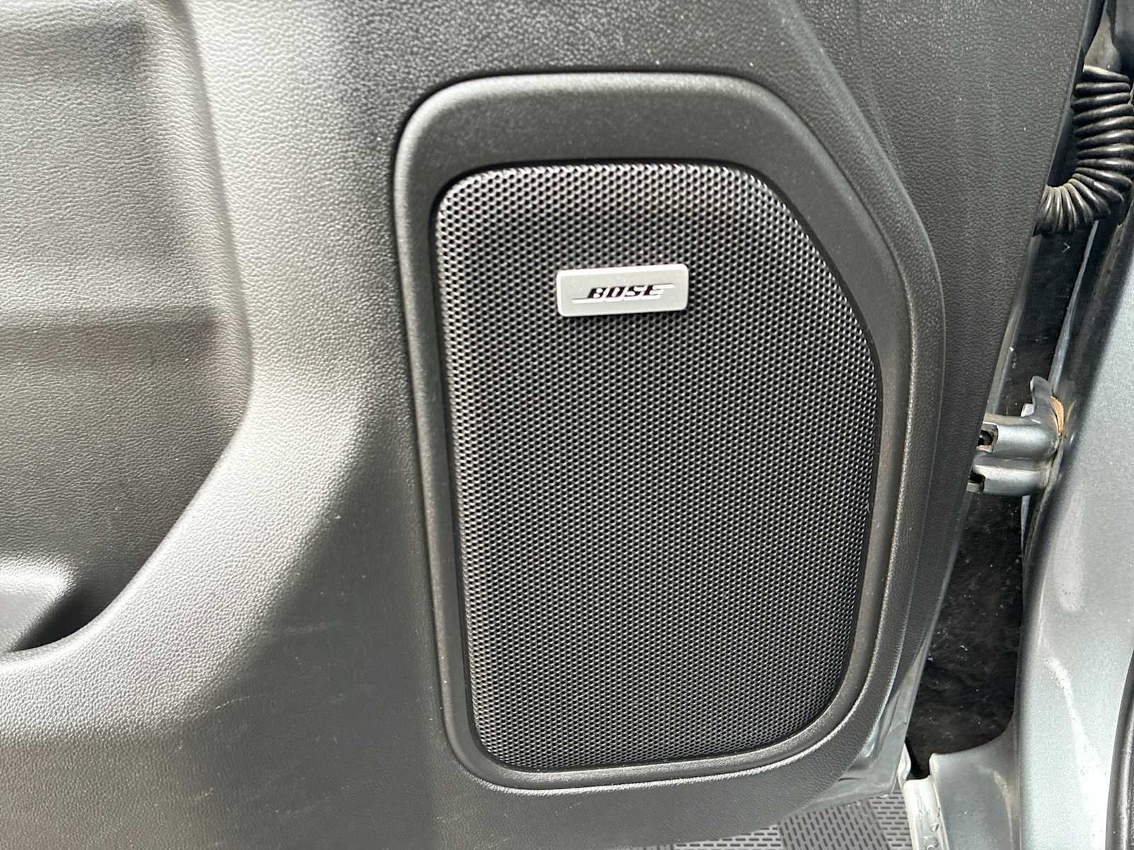 Certified 2020 GMC Sierra 1500 AT4 w/ AT4 Premium Package image 25