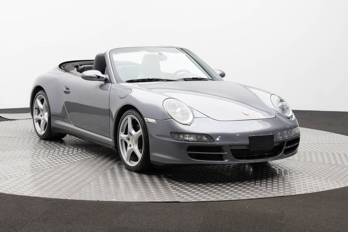 Used 2006 Porsche 911 Carrera 4 AWD/4WD image 4