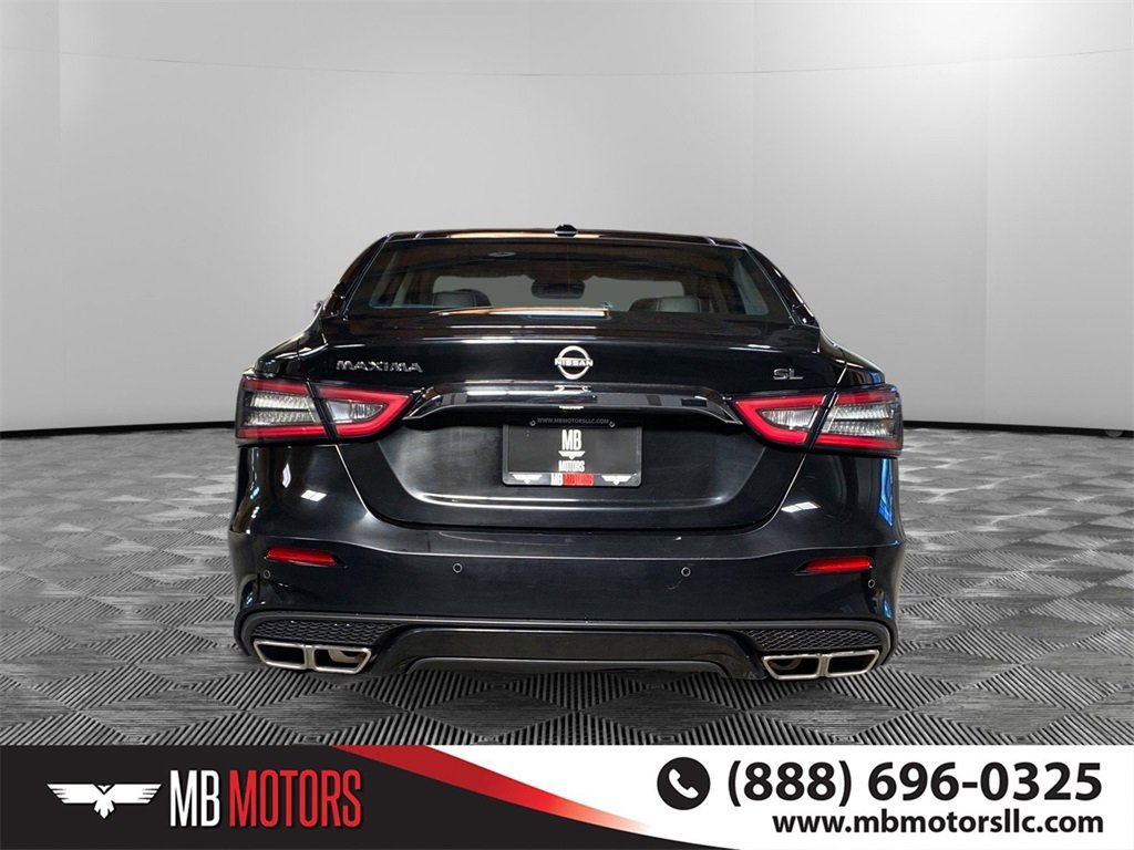 Used 2023 Nissan Maxima SL image 3