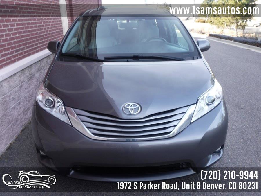 Used 2017 Toyota Sienna XLE Premium image 25