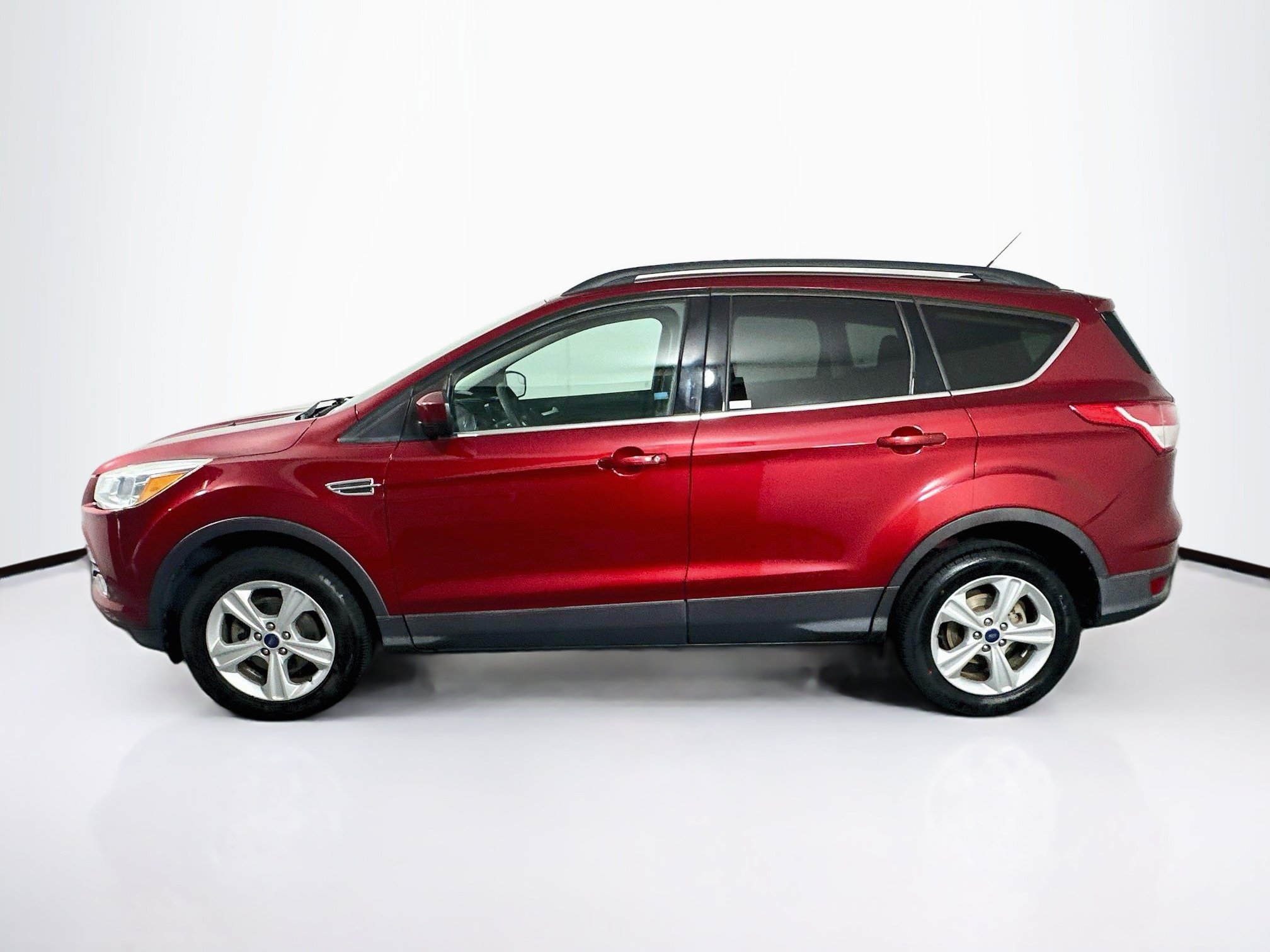 Used 2016 Ford Escape SE w/ Equipment Group 201A FWD image 4