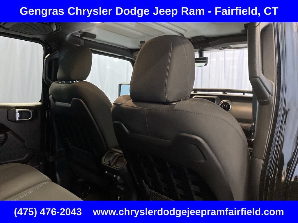 Used 2022 Jeep Wrangler Unlimited Rubicon 4xe w/ Cold Weather Group AWD/4WD image 38