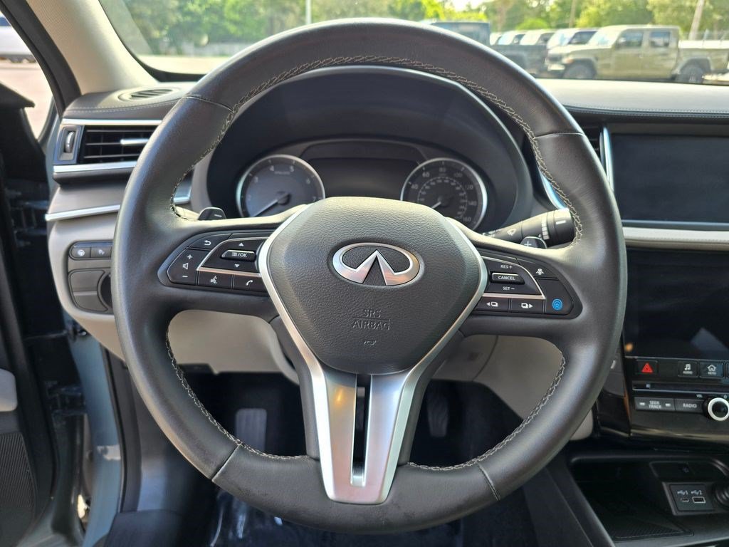 Used 2025 INFINITI QX50 Luxe AWD/4WD image 17