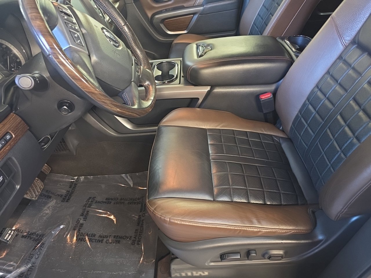 Used 2019 Nissan Titan Platinum Reserve w/ Platinum Utility Package AWD/4WD image 16