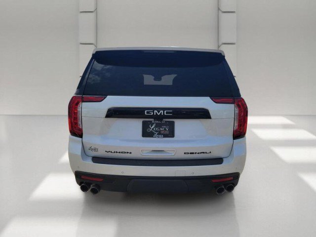 Used 2023 GMC Yukon XL Denali Ultimate AWD/4WD image 5
