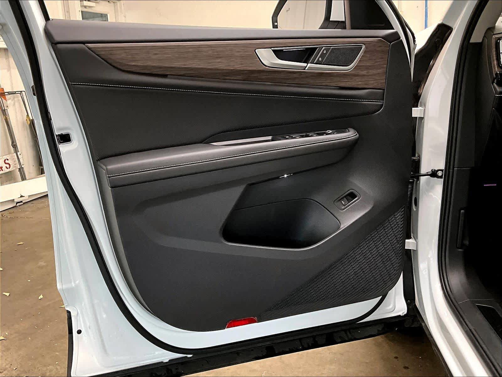 New 2026 Volkswagen Atlas SEL AWD/4WD image 23