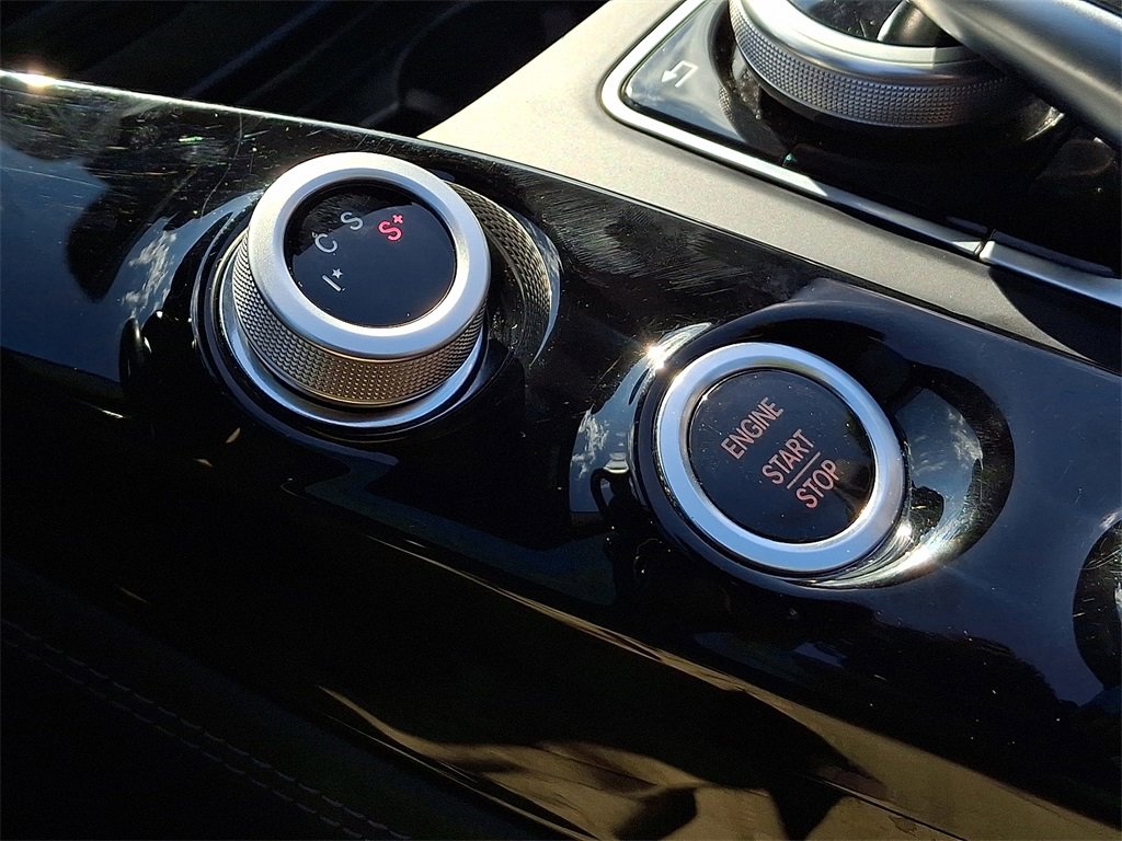 Used 2018 Mercedes-Benz AMG GT Roadster w/ Lane Tracking Package image 25