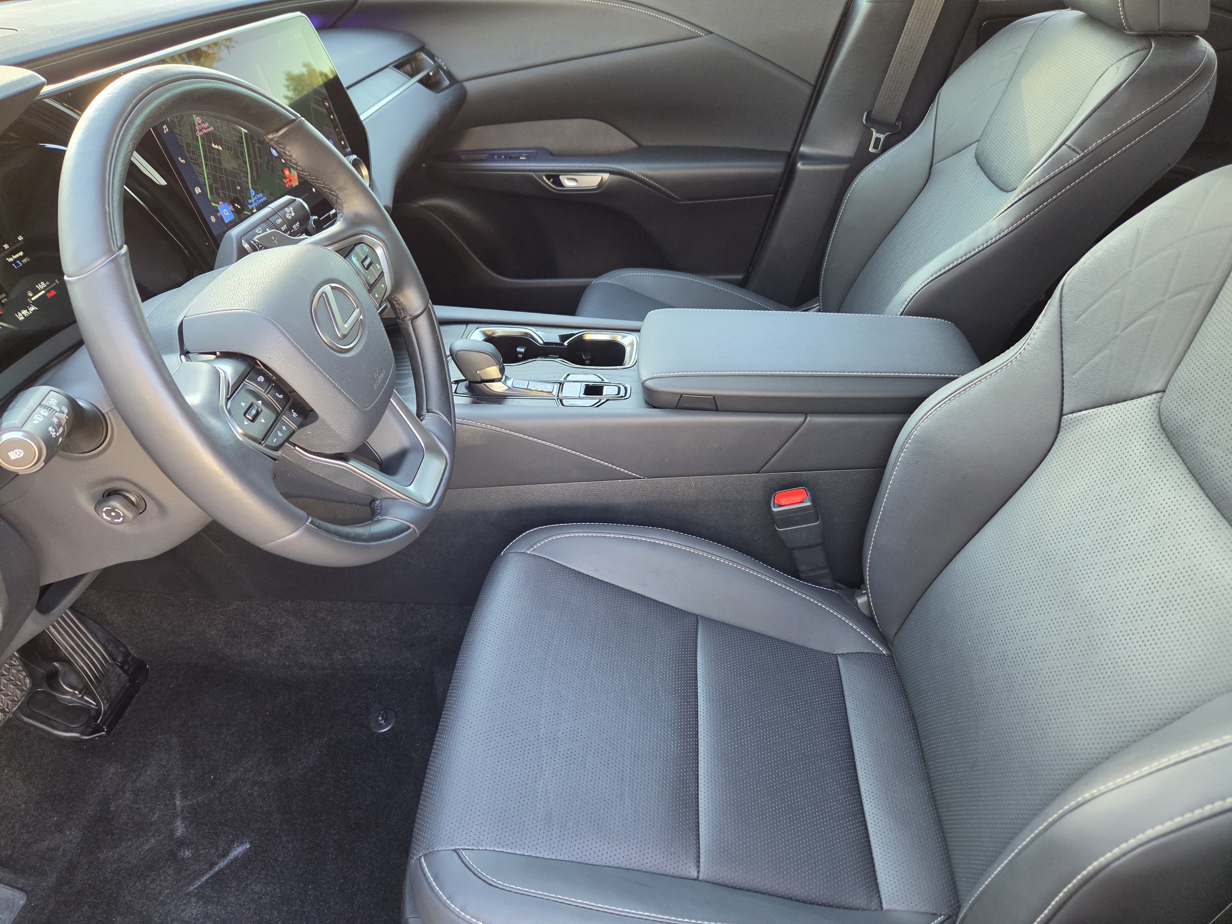 Used 2026 Lexus RX 350 Premium Plus w/ Accessory Package (Z1) FWD image 14