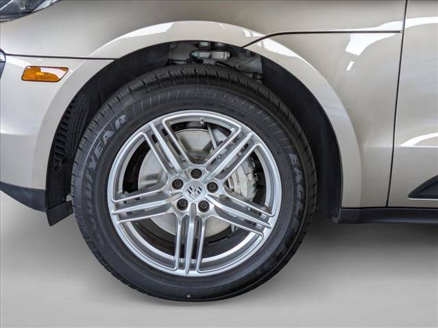 Used 2017 Porsche Macan S AWD/4WD image 22
