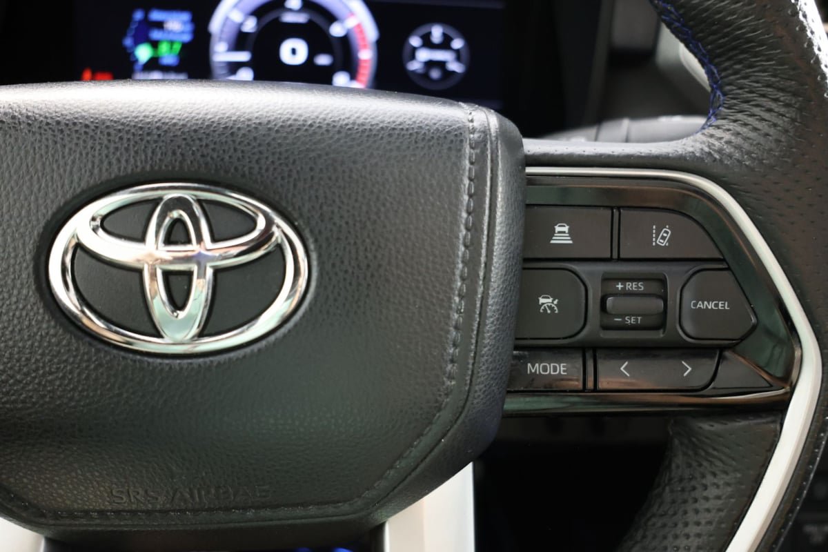 Used 2023 Toyota Tundra Platinum AWD/4WD image 30