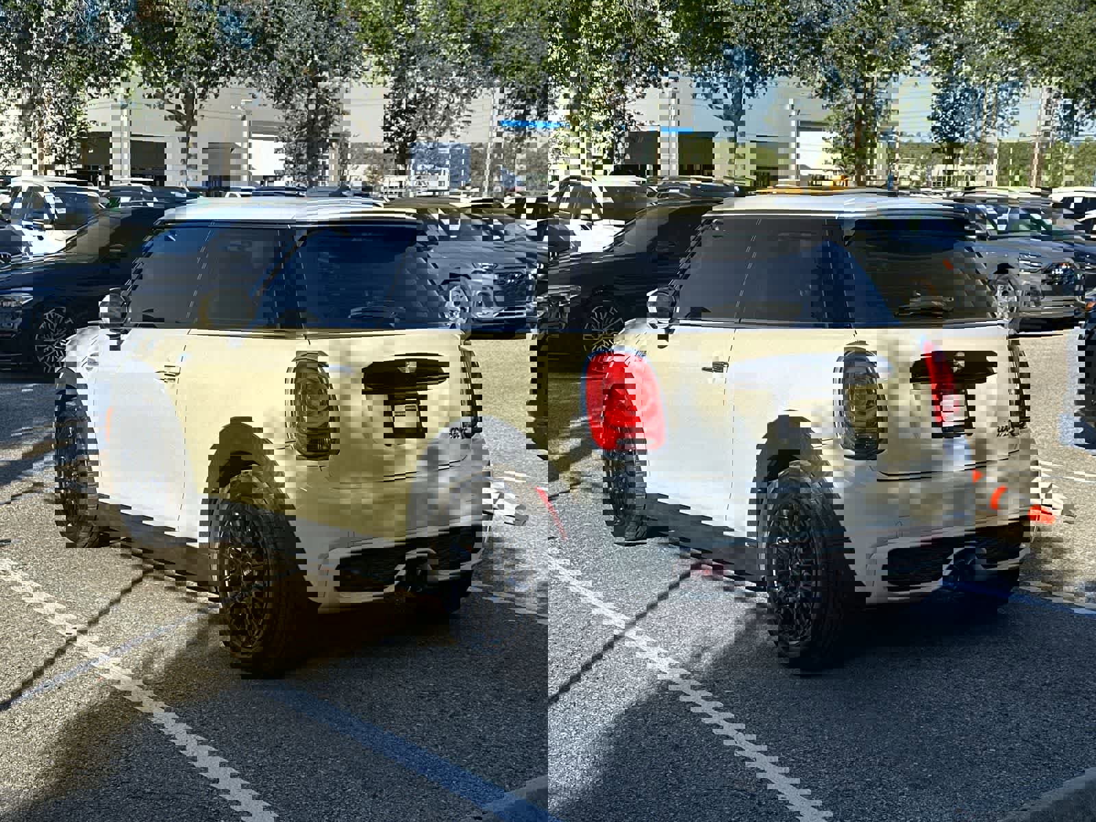 Used 2014 MINI Cooper S FWD image 6