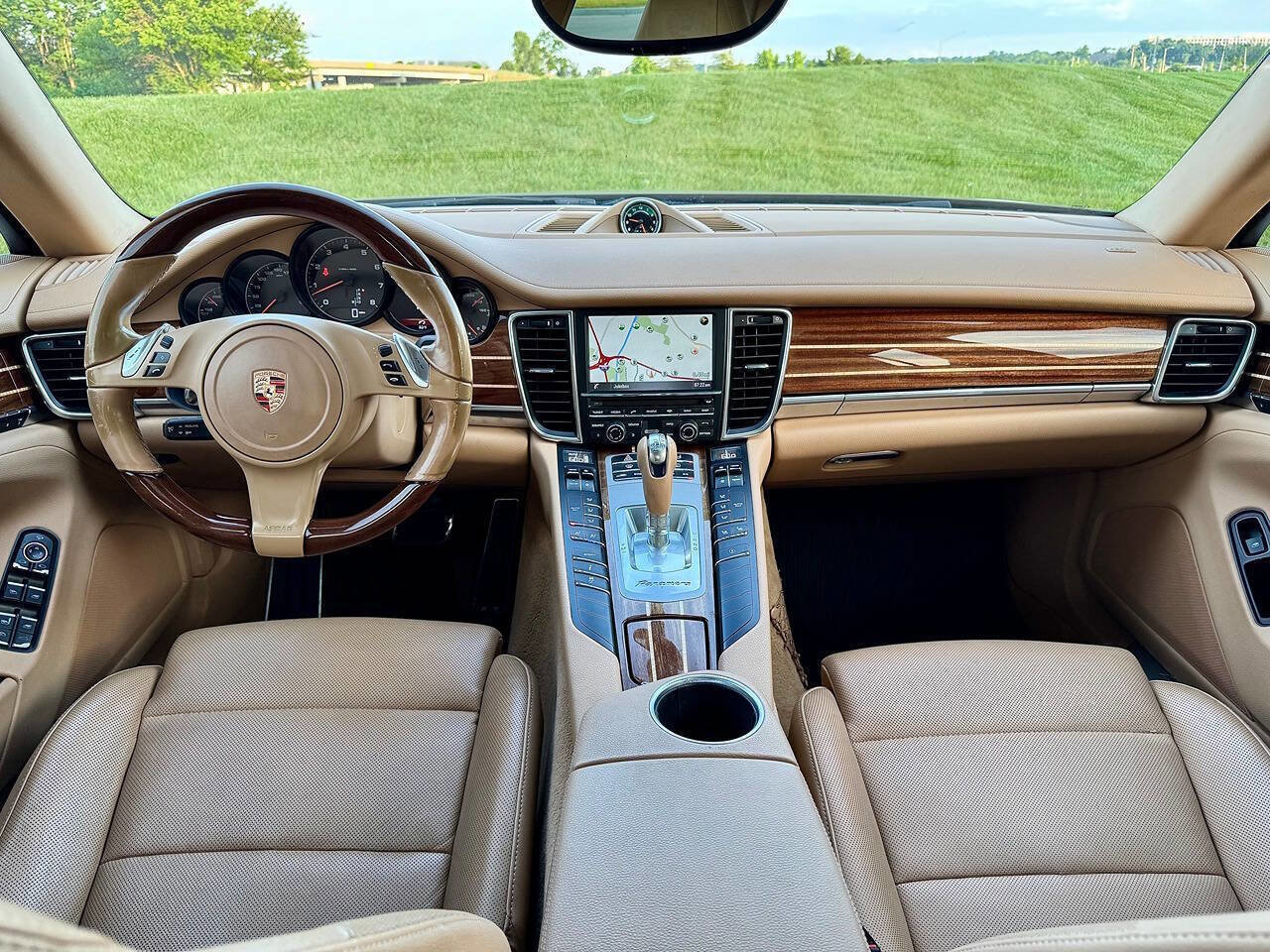 Used 2014 Porsche Panamera 4 AWD/4WD image 39