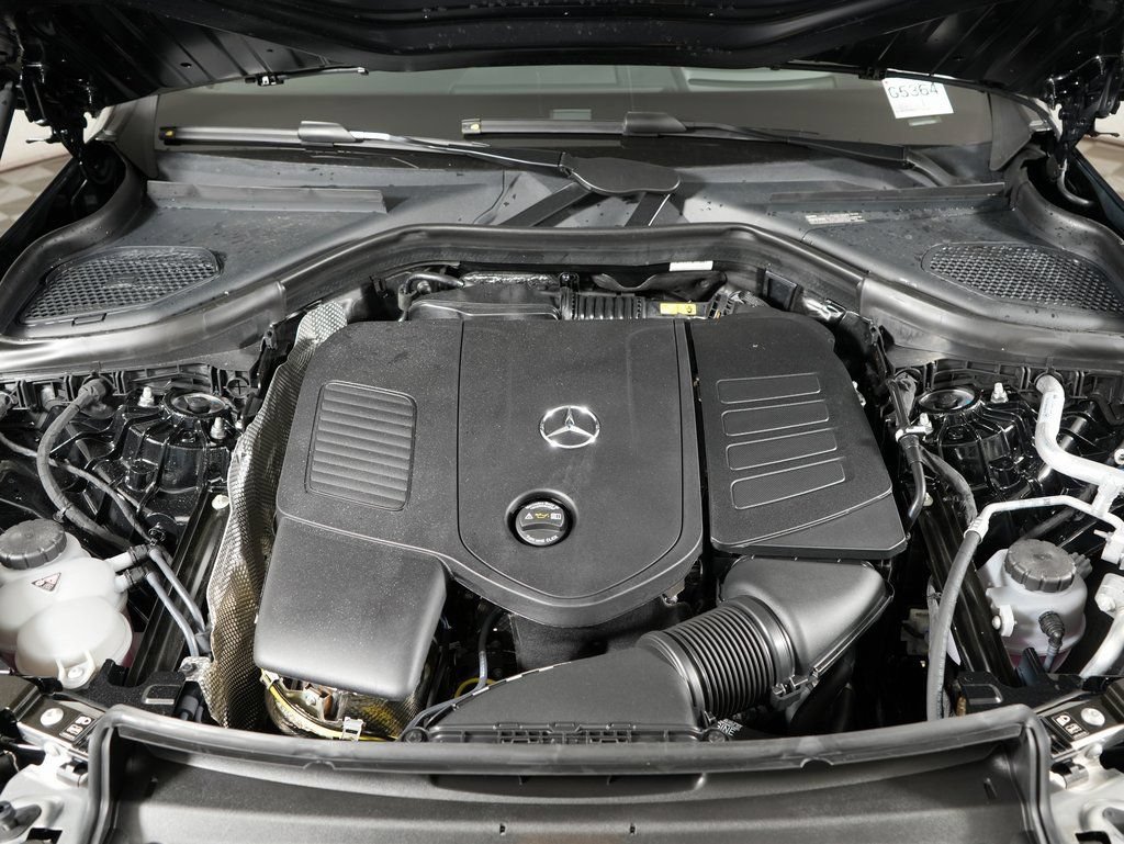 Certified 2026 Mercedes-Benz GLC 300 4MATIC image 33