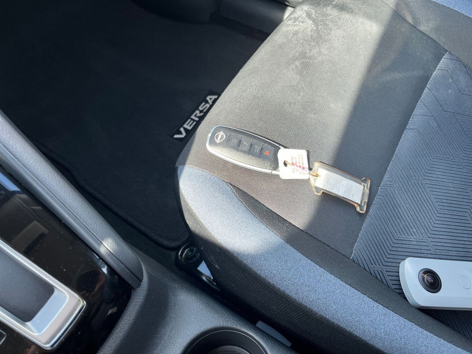 Used 2025 Nissan Versa SV image 18