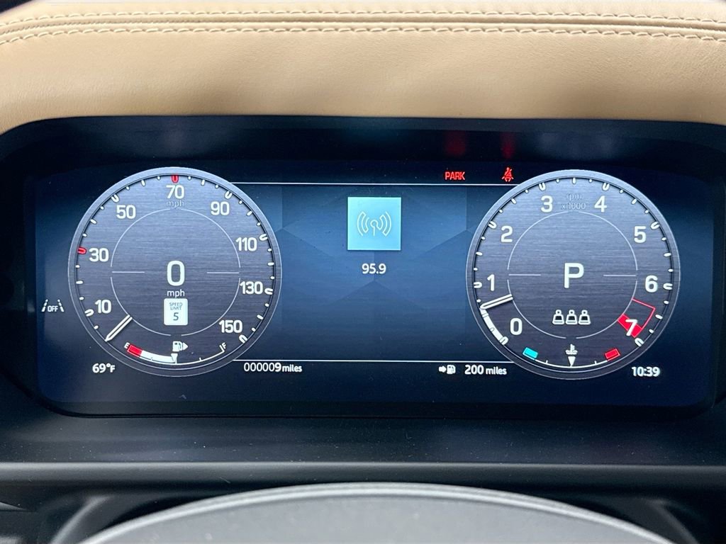 New 2026 Land Rover Defender 110 X-Dynamic SE AWD/4WD image 33
