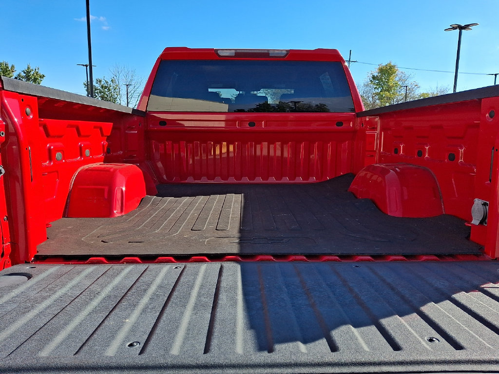 Used 2020 Chevrolet Silverado 1500 Custom w/ Custom Value Package AWD/4WD image 29