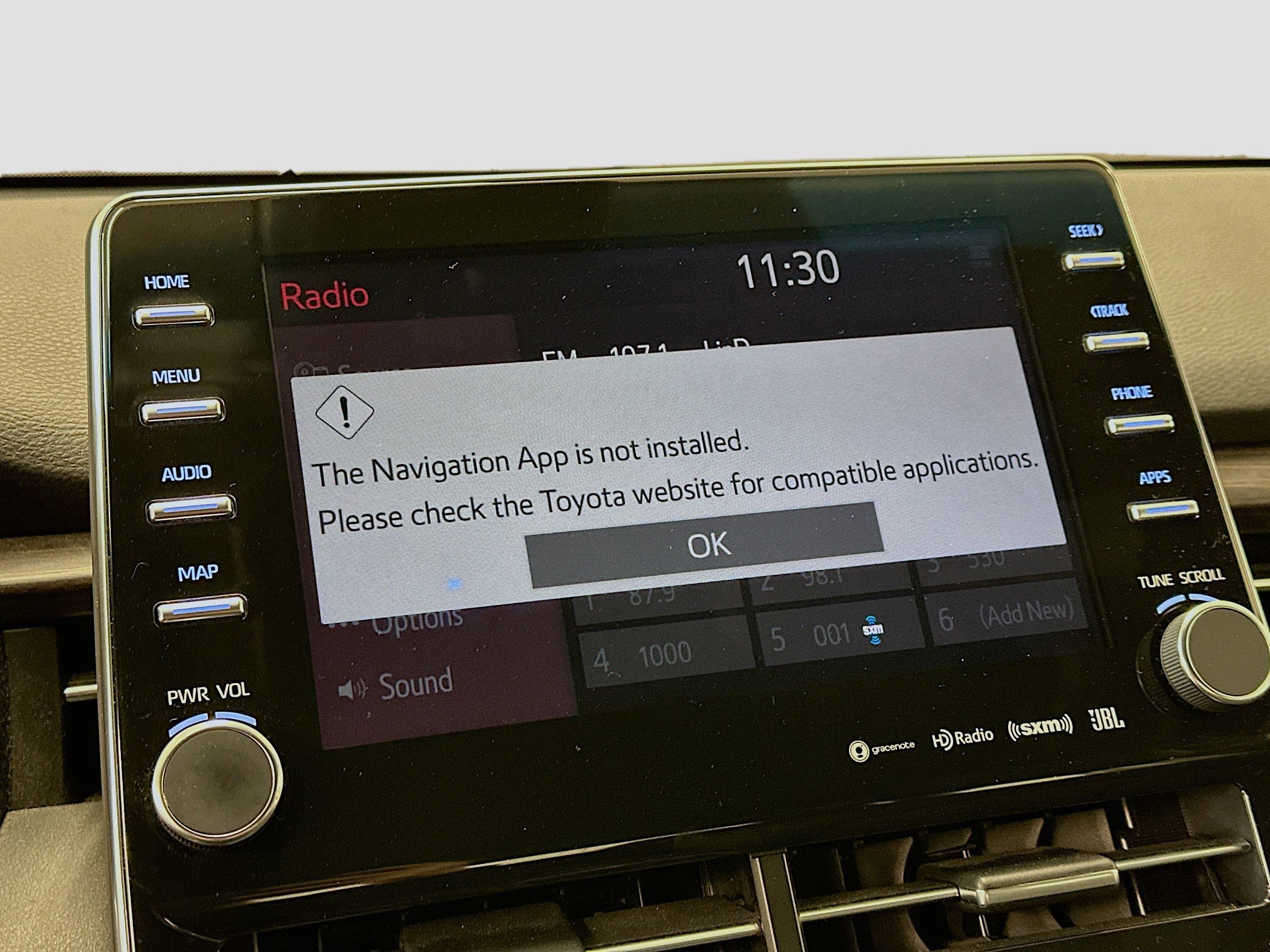 Used 2019 Toyota Avalon XLE image 22