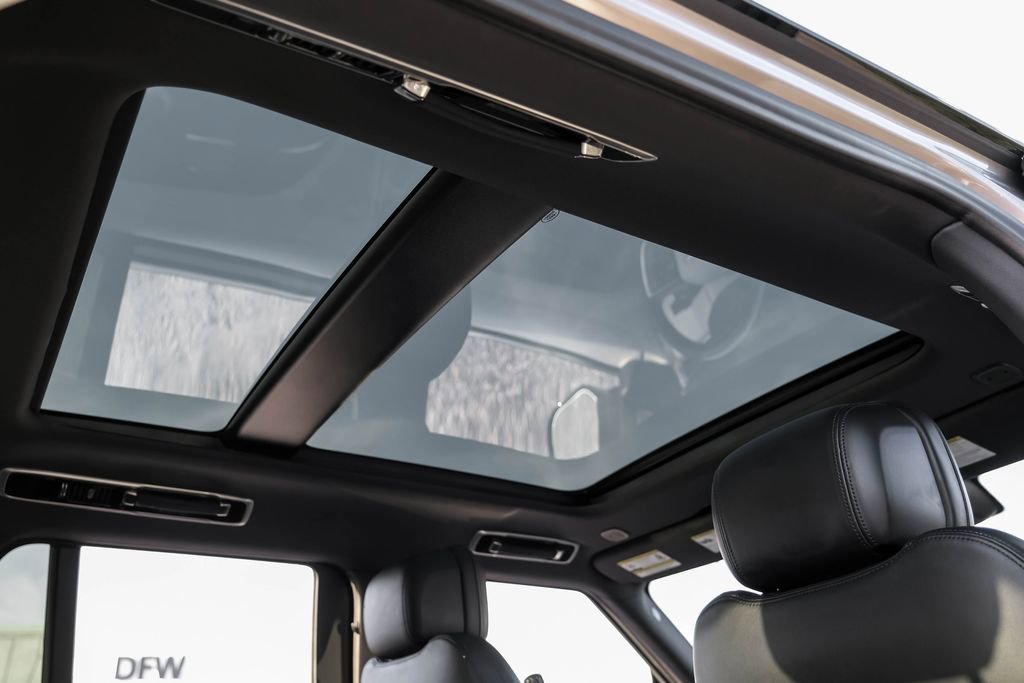 Used 2023 Land Rover Range Rover SE AWD/4WD image 40