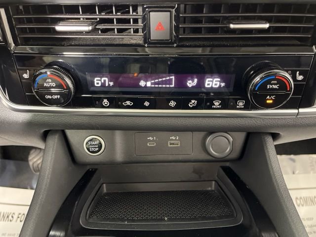 Used 2021 Nissan Rogue SV w/ Premium Package image 27