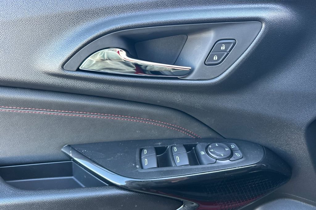 New 2026 Chevrolet Trax RS w/ Sunroof Package FWD image 12