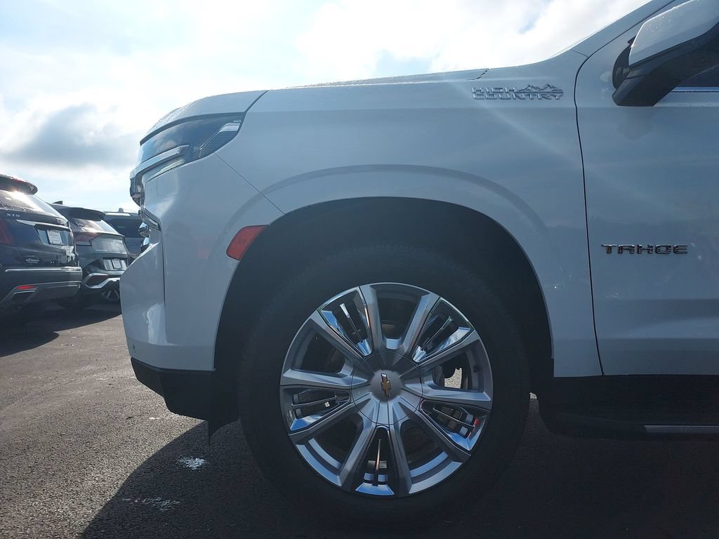 Used 2023 Chevrolet Tahoe High Country AWD/4WD image 16
