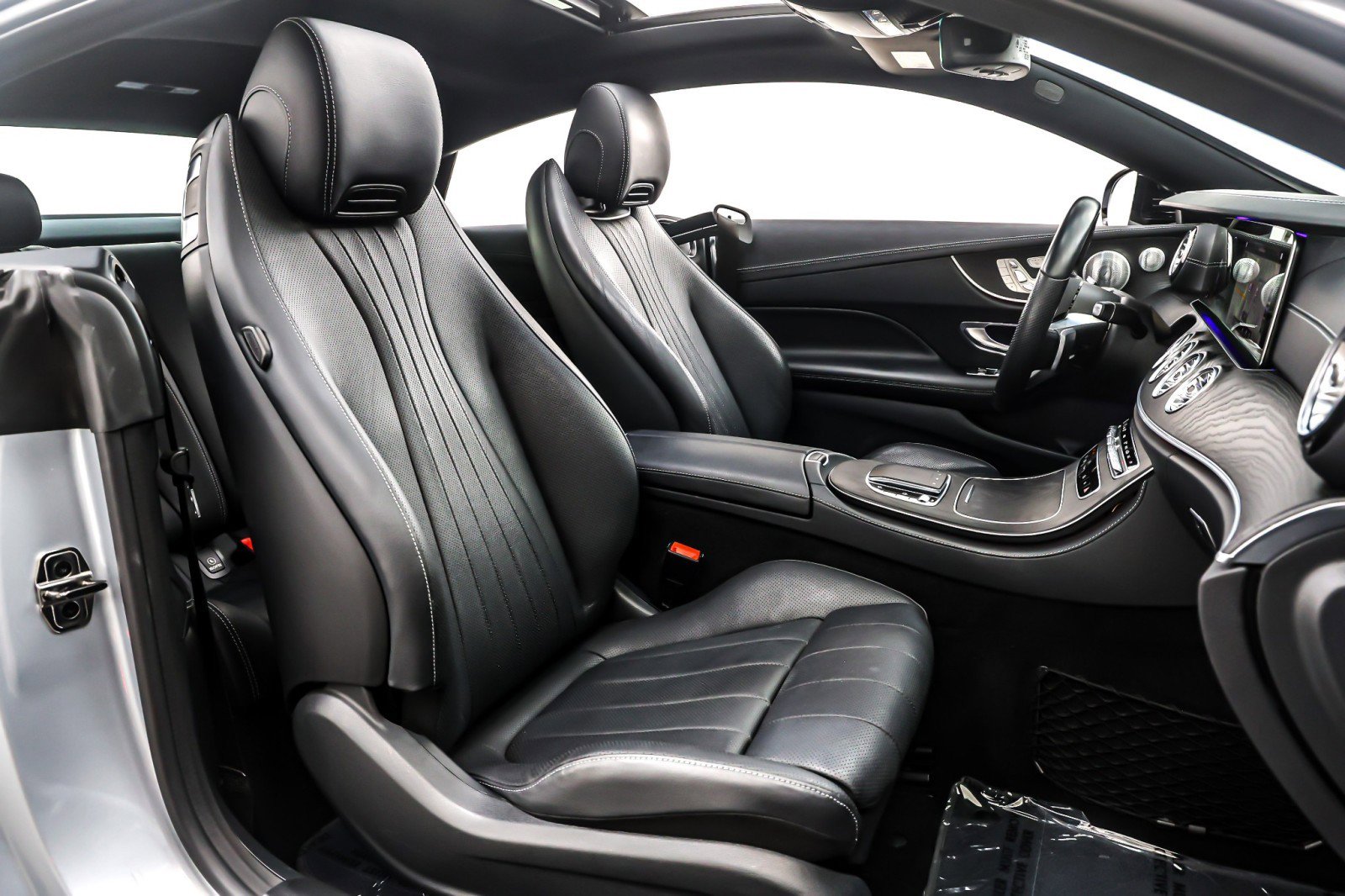 Used 2021 Mercedes-Benz E 450 Coupe image 7