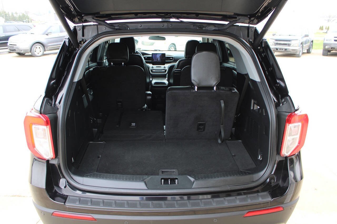 Used 2023 Ford Explorer XLT image 20