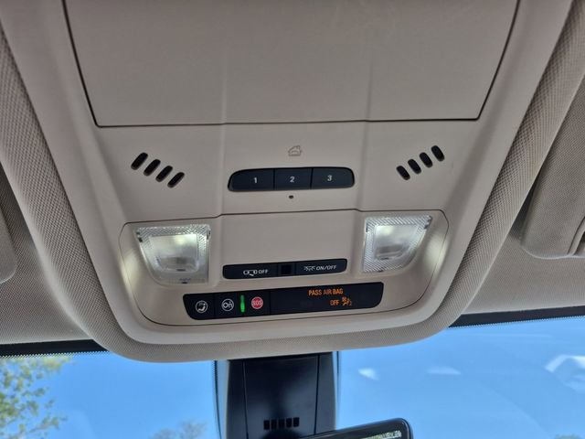 Used 2022 GMC Acadia Denali w/ Denali Technology Package image 29