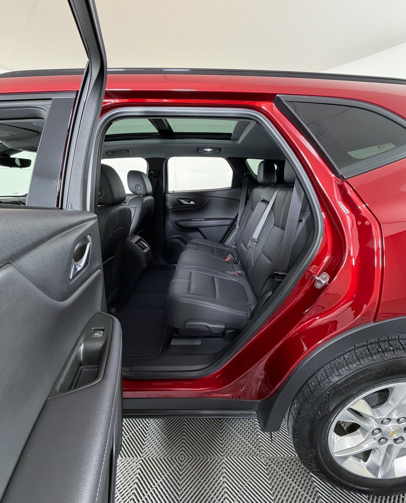 Used 2022 Chevrolet Blazer LT w/ Sound & Technology Package image 8