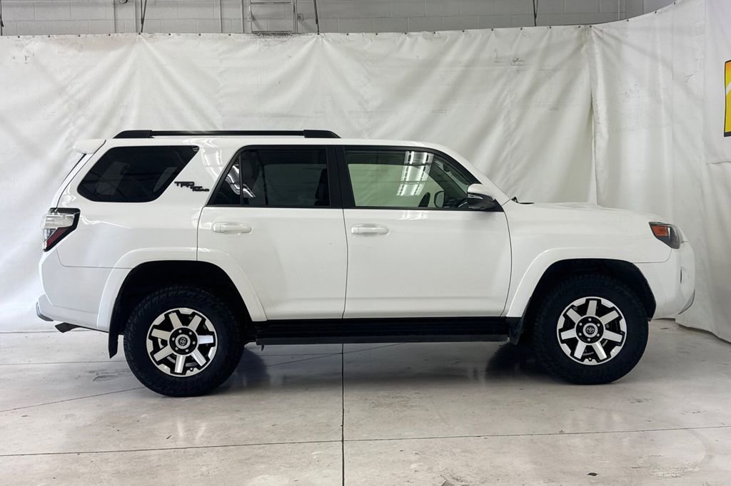 Used 2021 Toyota 4Runner TRD Off-Road Premium AWD/4WD image 3