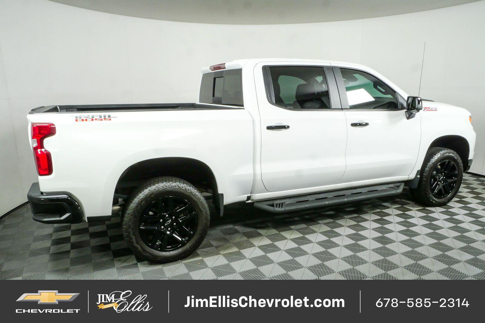 New 2026 Chevrolet Silverado 1500 LT Trail Boss w/ LT Trail Boss Premium Package AWD/4WD image 2