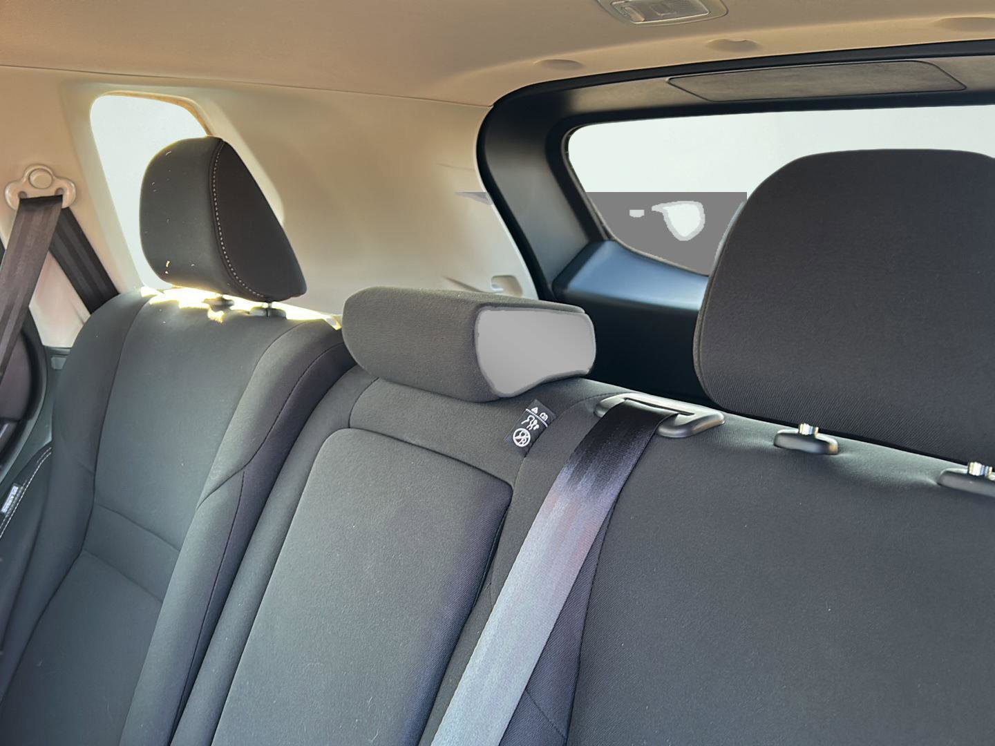 Used 2025 Nissan Rogue S image 27