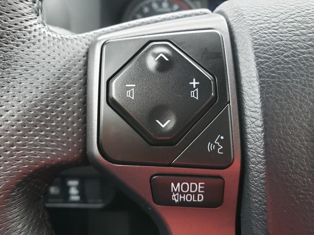 Used 2023 Toyota Tacoma TRD Off-Road AWD/4WD image 21