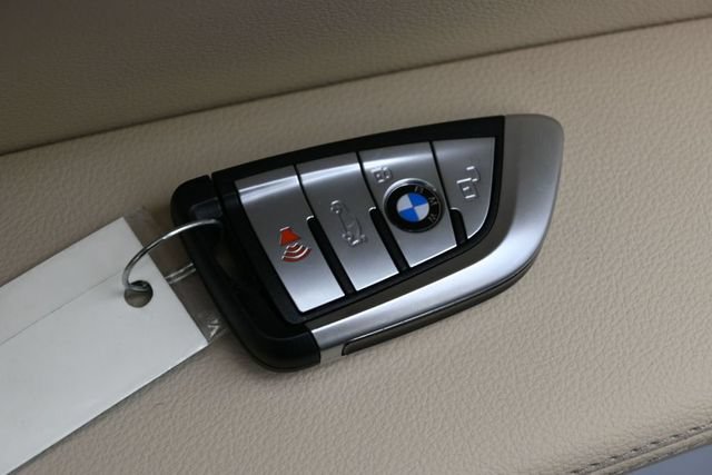 Used 2022 BMW X5 xDrive40i w/ Executive Package AWD/4WD image 40