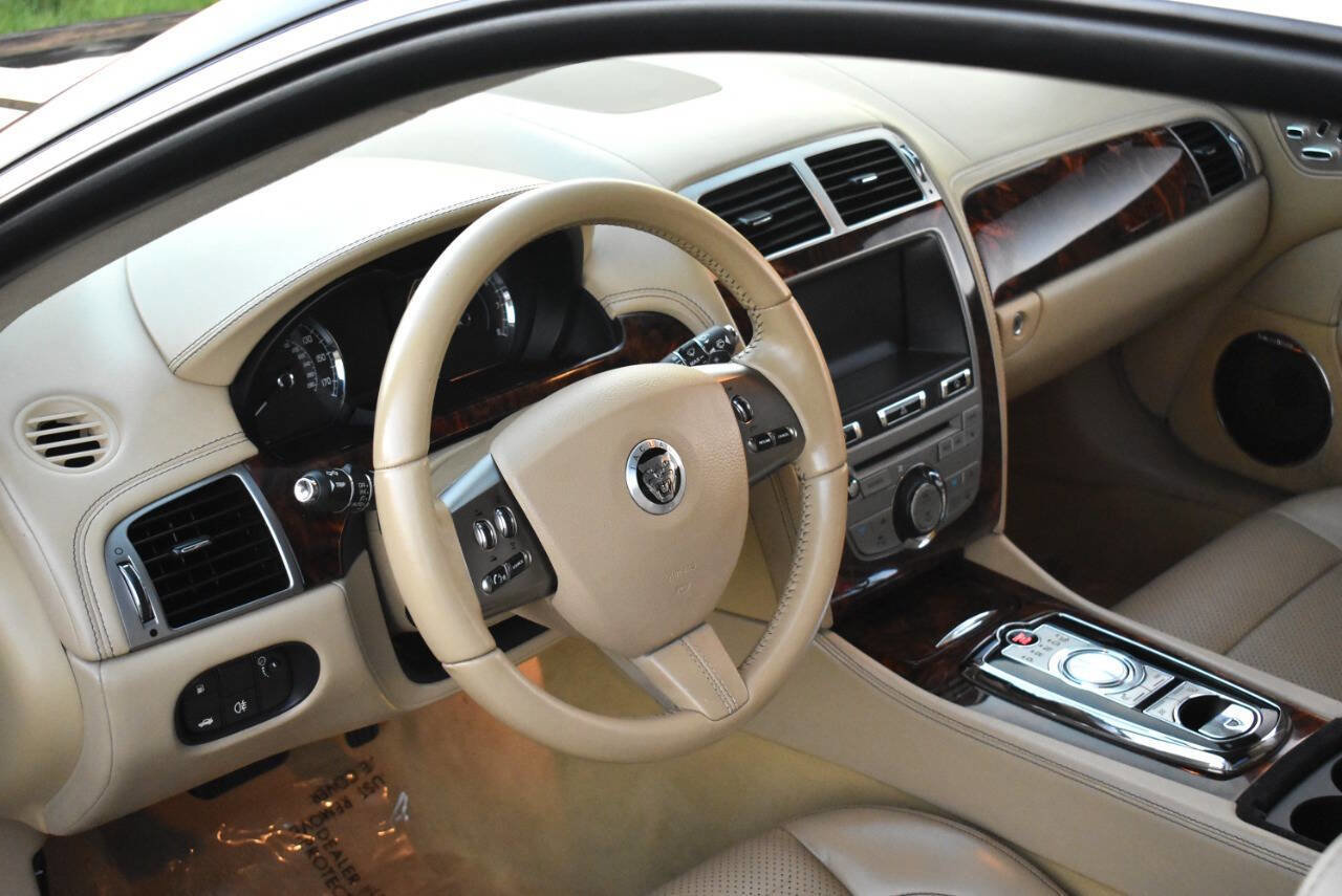 Used 2011 Jaguar XK Coupe image 26