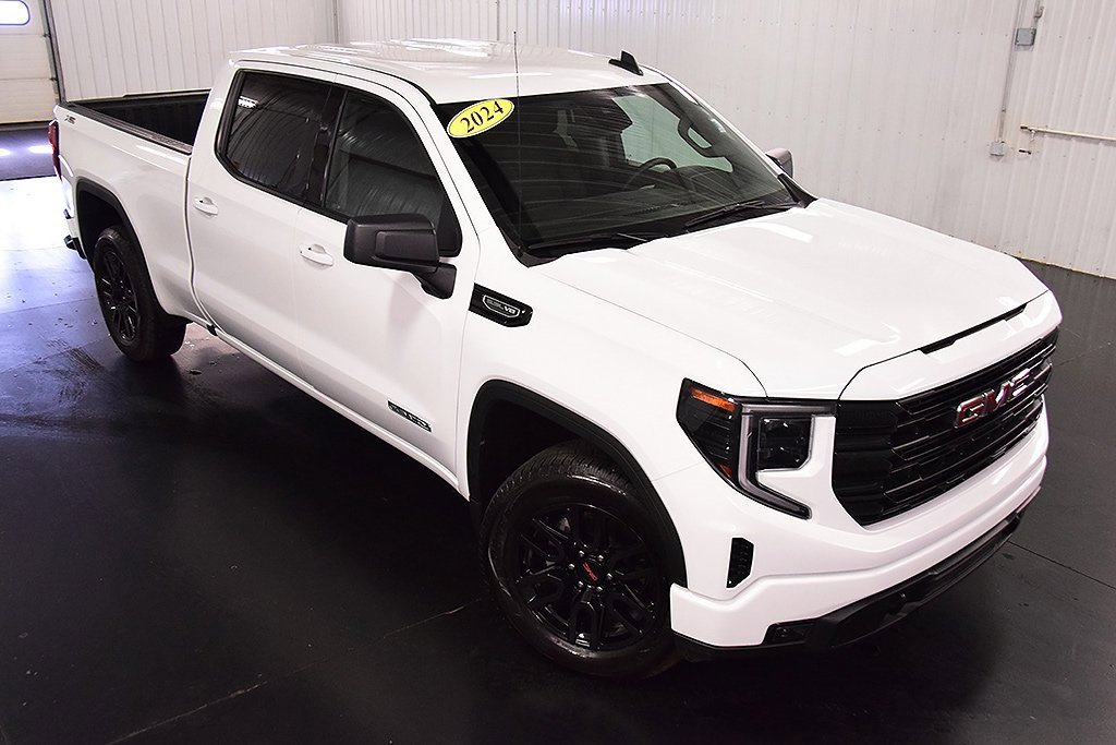Used 2024 GMC Sierra 1500 Elevation image 10