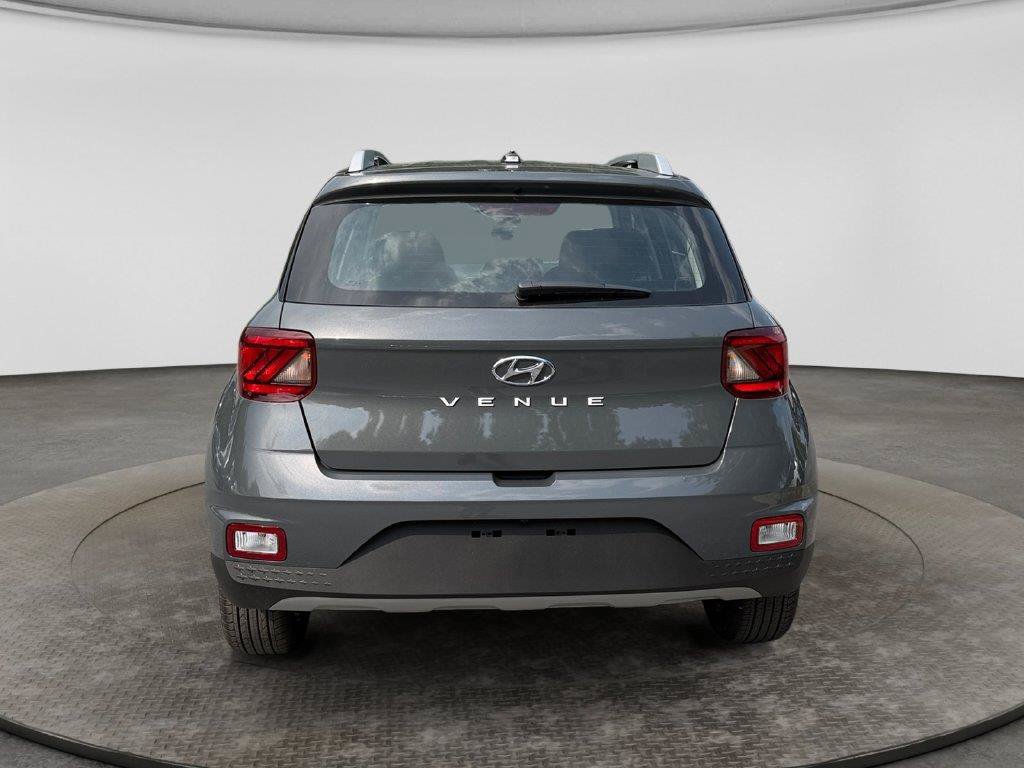 New 2026 Hyundai Venue SEL FWD image 5