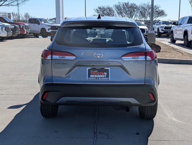 Used 2025 Toyota Corolla Cross L image 7
