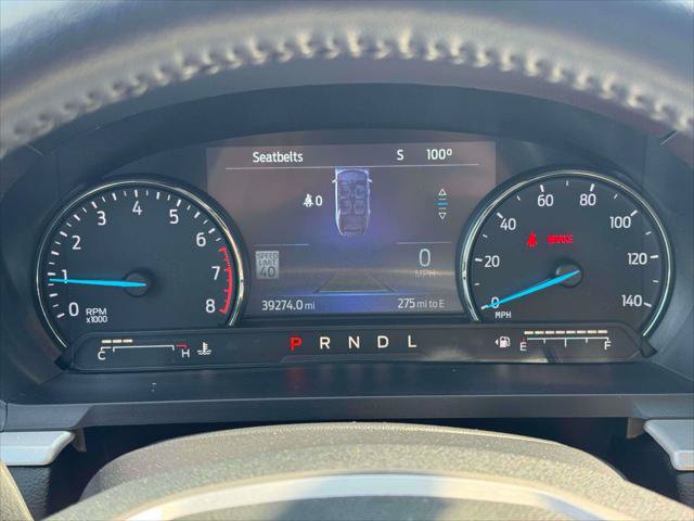 Used 2022 Ford Explorer XLT w/ Equipment Group 202A AWD/4WD image 27