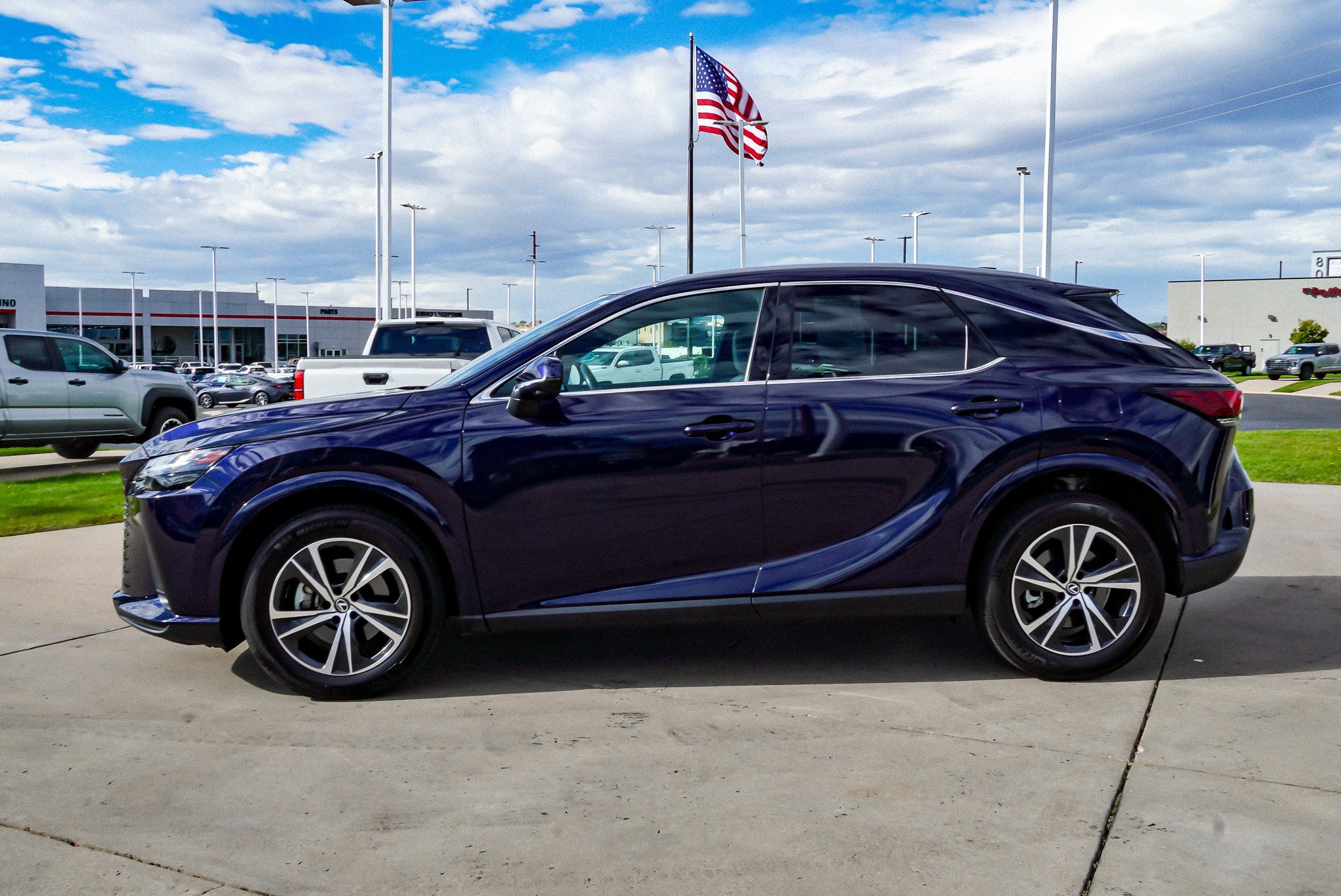 Used 2023 Lexus RX 350 Premium w/ Cold Area Package AWD/4WD image 5