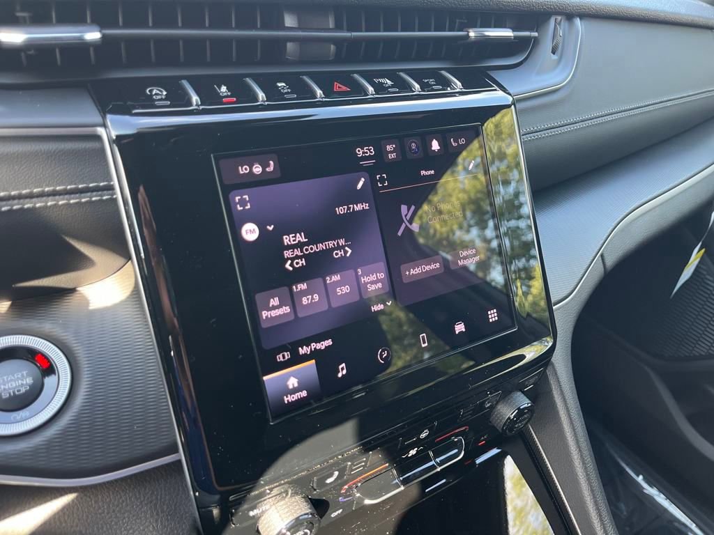 New 2025 Jeep Grand Cherokee L Laredo w/ Luxury Tech Group I image 35