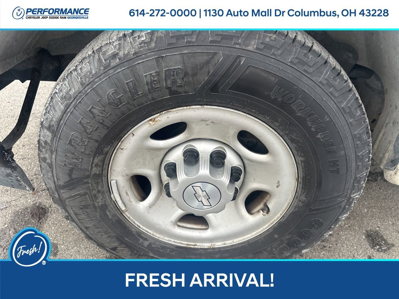 Used 2019 Chevrolet Express 3500 w/ Driver Convenience Package image 10