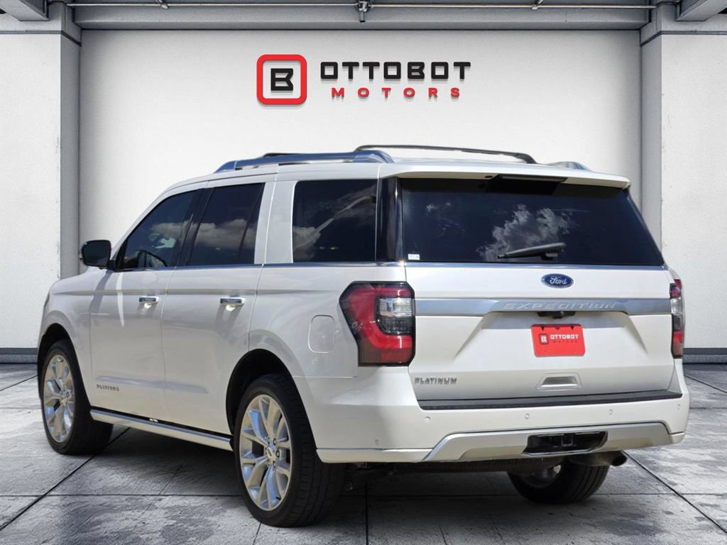 Used 2019 Ford Expedition Platinum RWD image 3