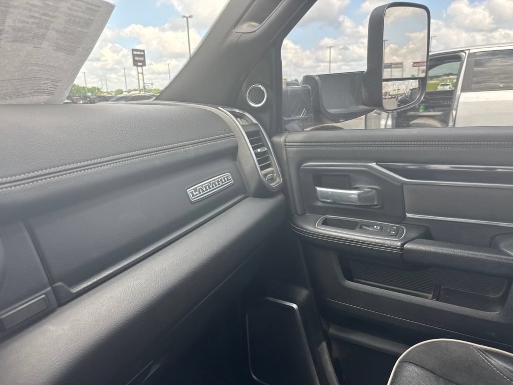 Used 2022 RAM 3500 Laramie AWD/4WD image 19