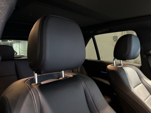 Used 2025 Mercedes-Benz GLE 450e 4MATIC w/ AMG Line Exterior image 54